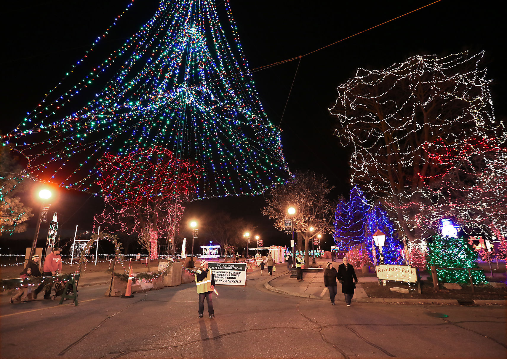 2017 Rotary Lights display in Riverside Park